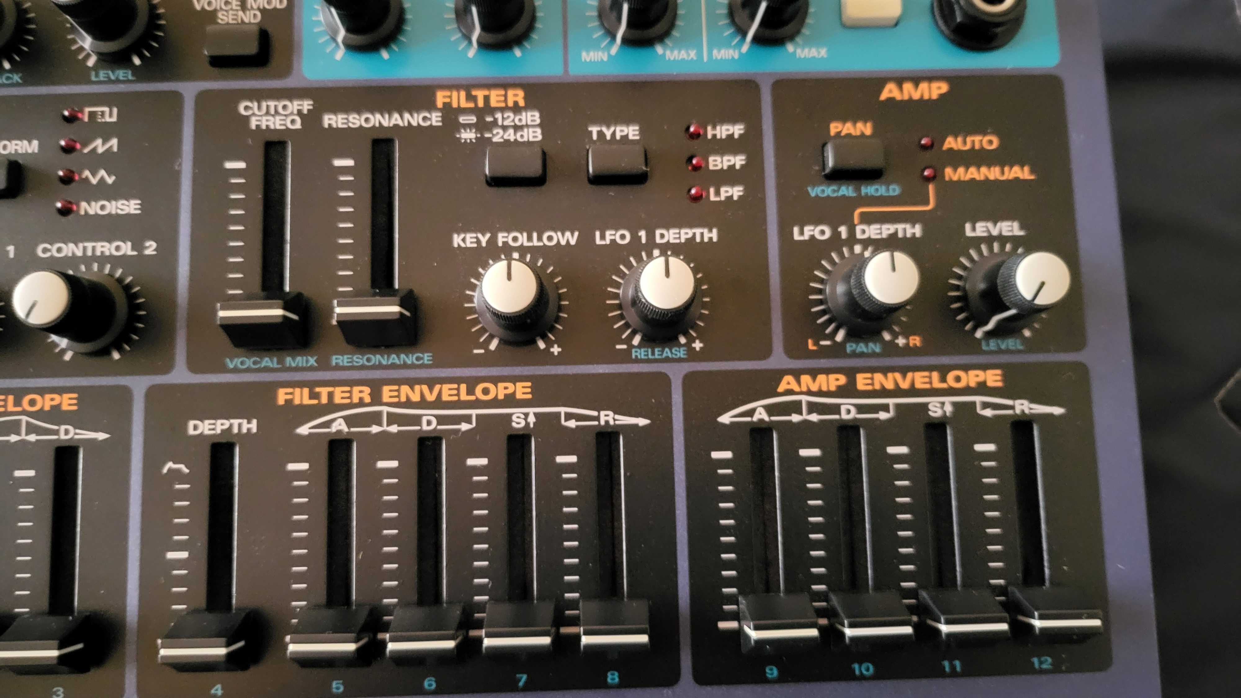 Roland JP-8080 (Irrepreensível, sem marcas de uso)