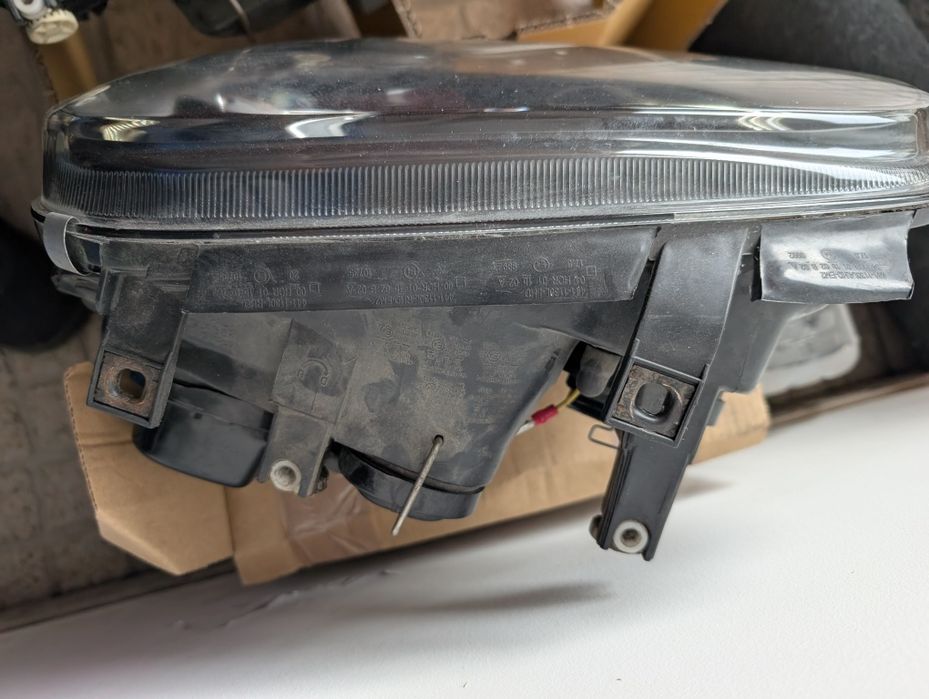 Faróis e farolins golf 4