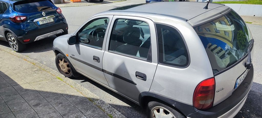 Opel Corsa B - 5 portas