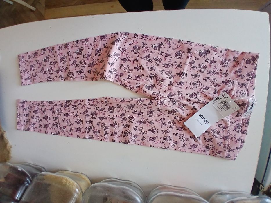 Nowe legginsy kwiatki 128