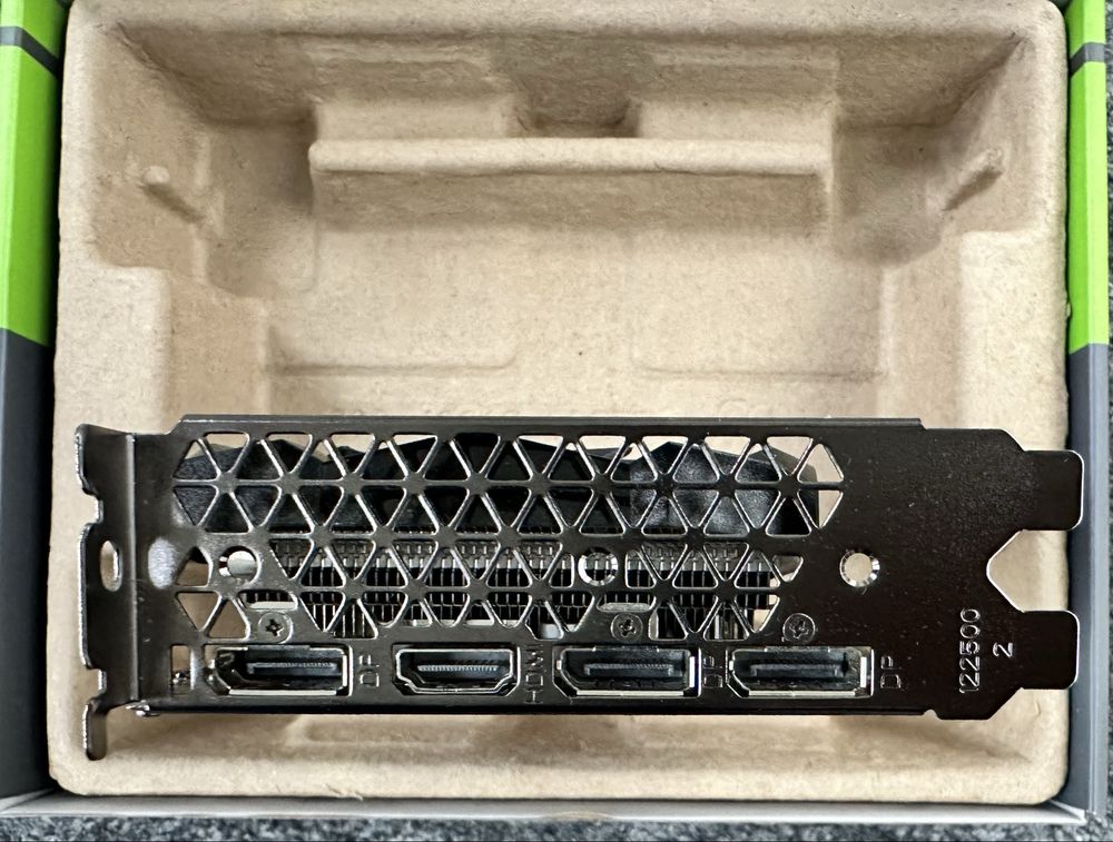 Placa gráfica zotac nvidia geforce gtx 1660 6GB
