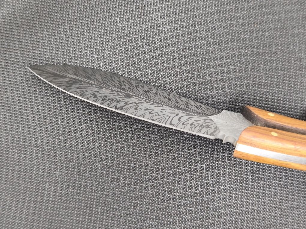 Faca Feather Nova