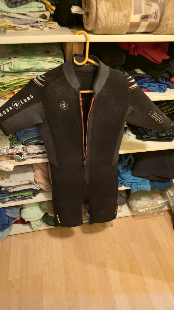 Skafander nurkowy krótki