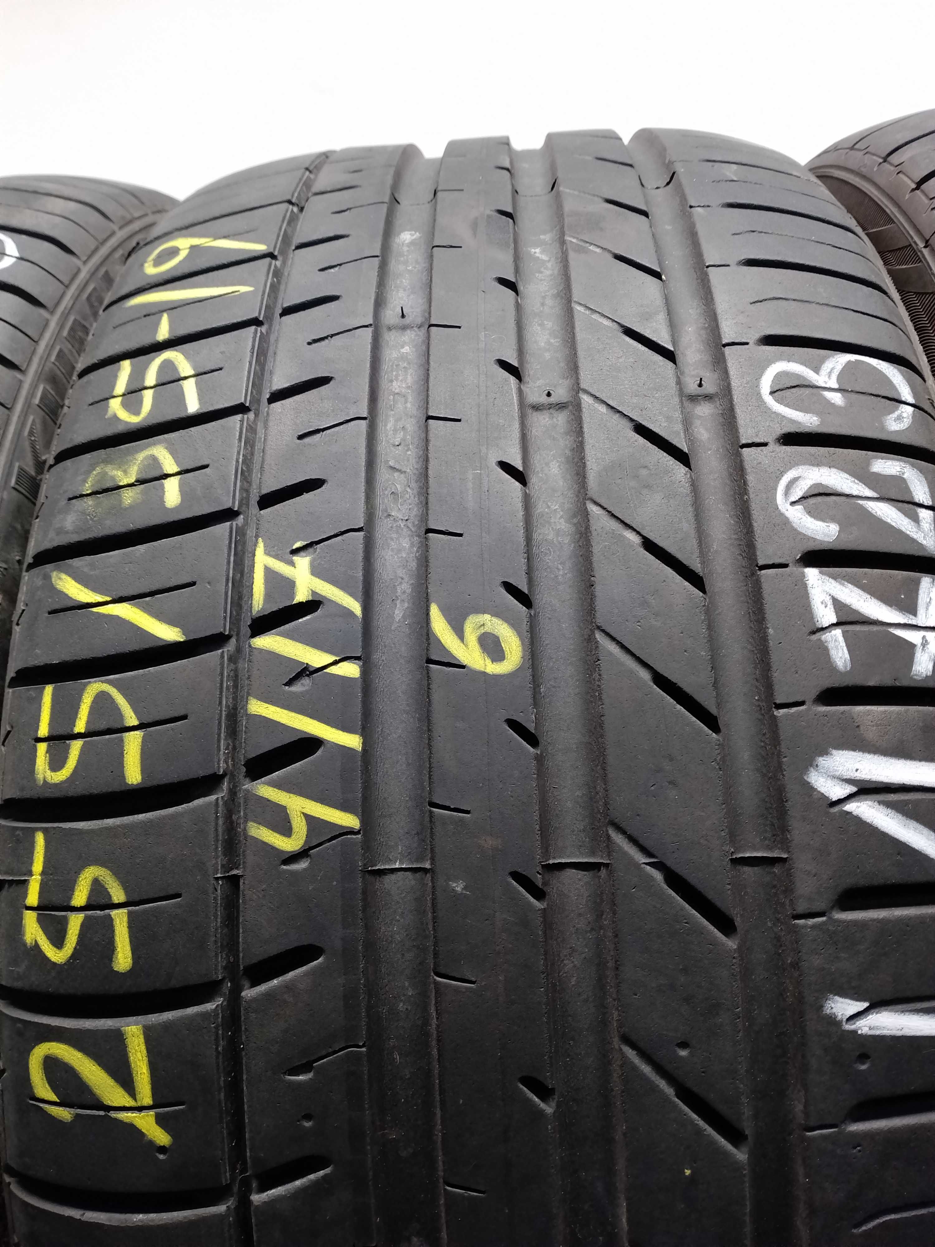 255/35 19 Kumho Ecsta LE Sport 4117/4217 Obrzycko L1723