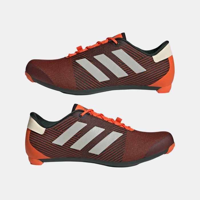 Продам взуття Adidas