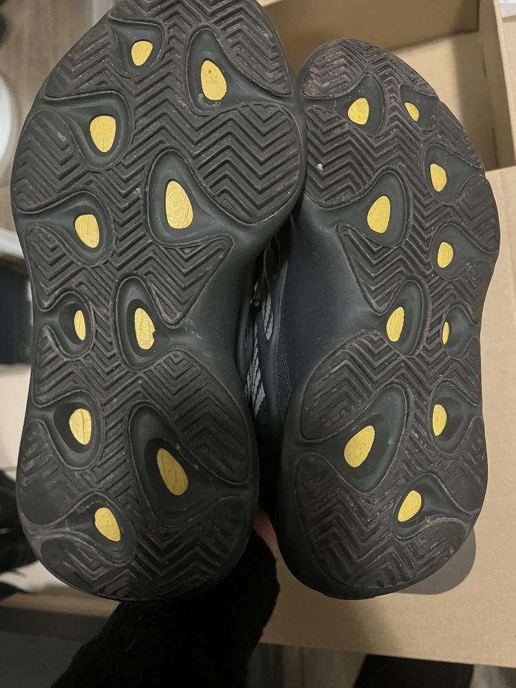 yeezy boost 700 оригинал