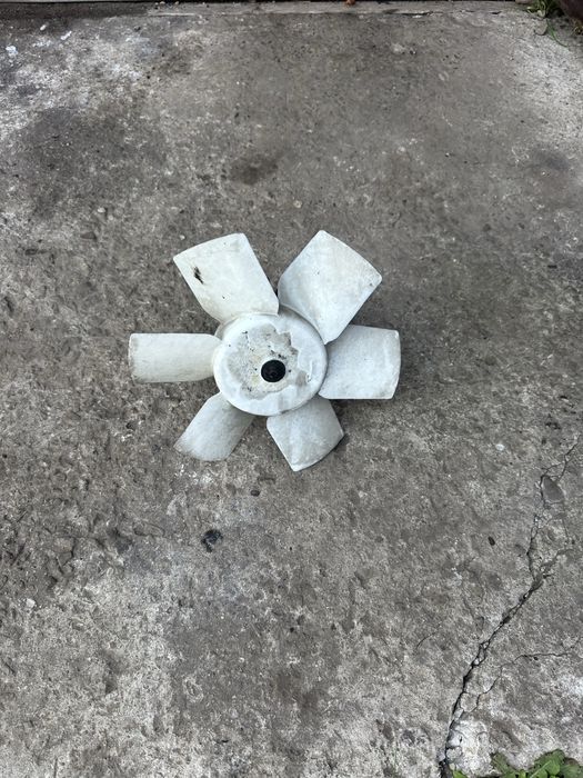 Вентелятор Радіатора Пассат Б-3 Гольф-2 Passat B-3 Golf2