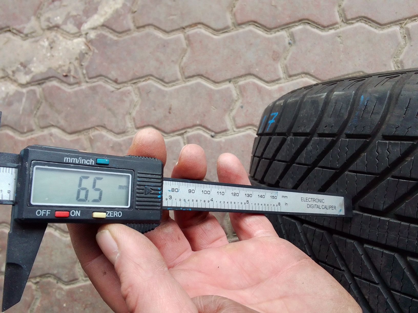 Opona wielosezonowa 225/50r17 GOODYEAR 2020r 6.5mm