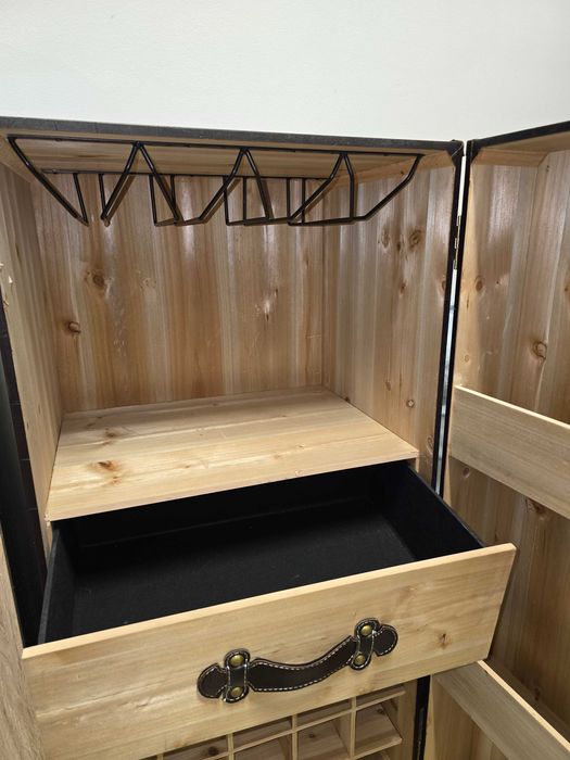 Arca Bar Vertical, Nova