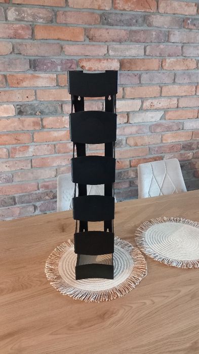 Stojak na wina metalowy