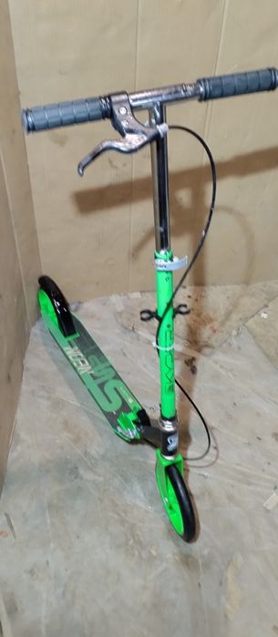 Самокат дитячий .