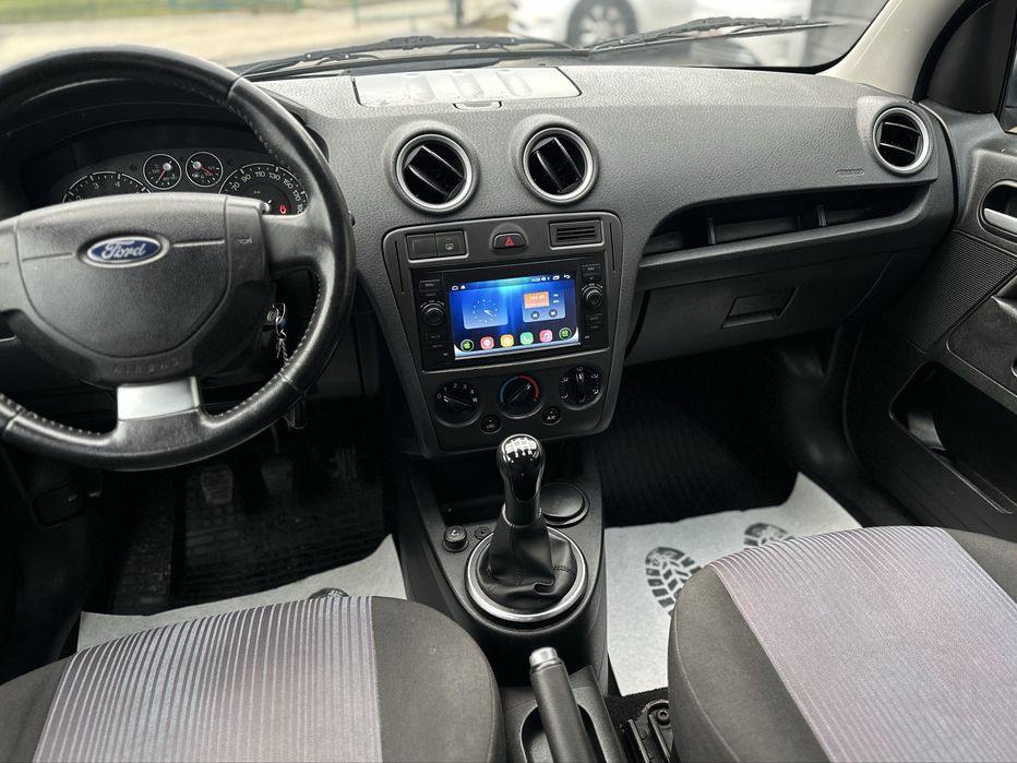 FORD FUSION 2010 року, 1.6 бензин, механіка, передній привід.