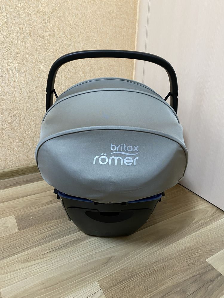 Автокресло BRITAX-ROMER BABY-SAFE i-Size с рождения до года