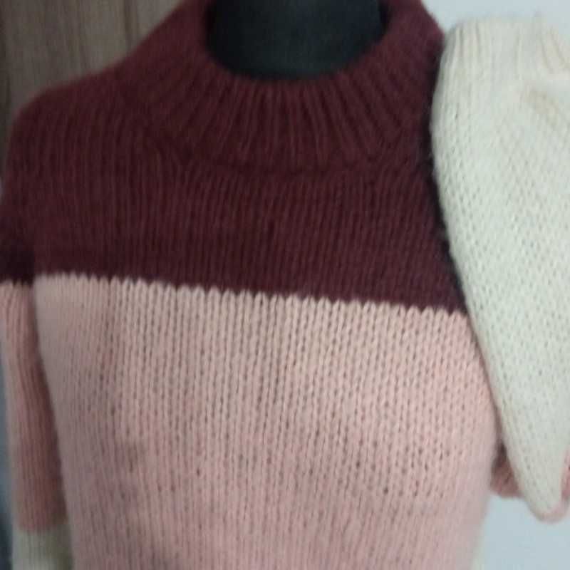 Sweter damski gruby, miękki, trzykolorowy rozmiar XS.