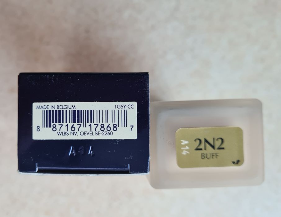 Estée Lauder Double Wear 2N2 Buff