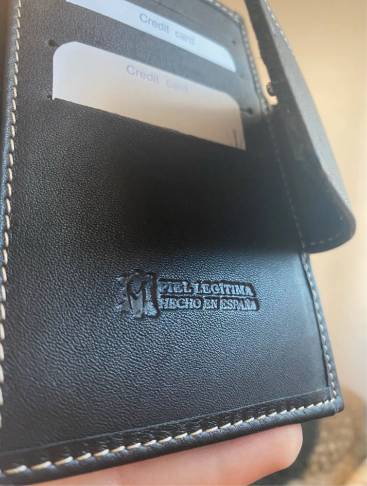 Porta moedas em pele