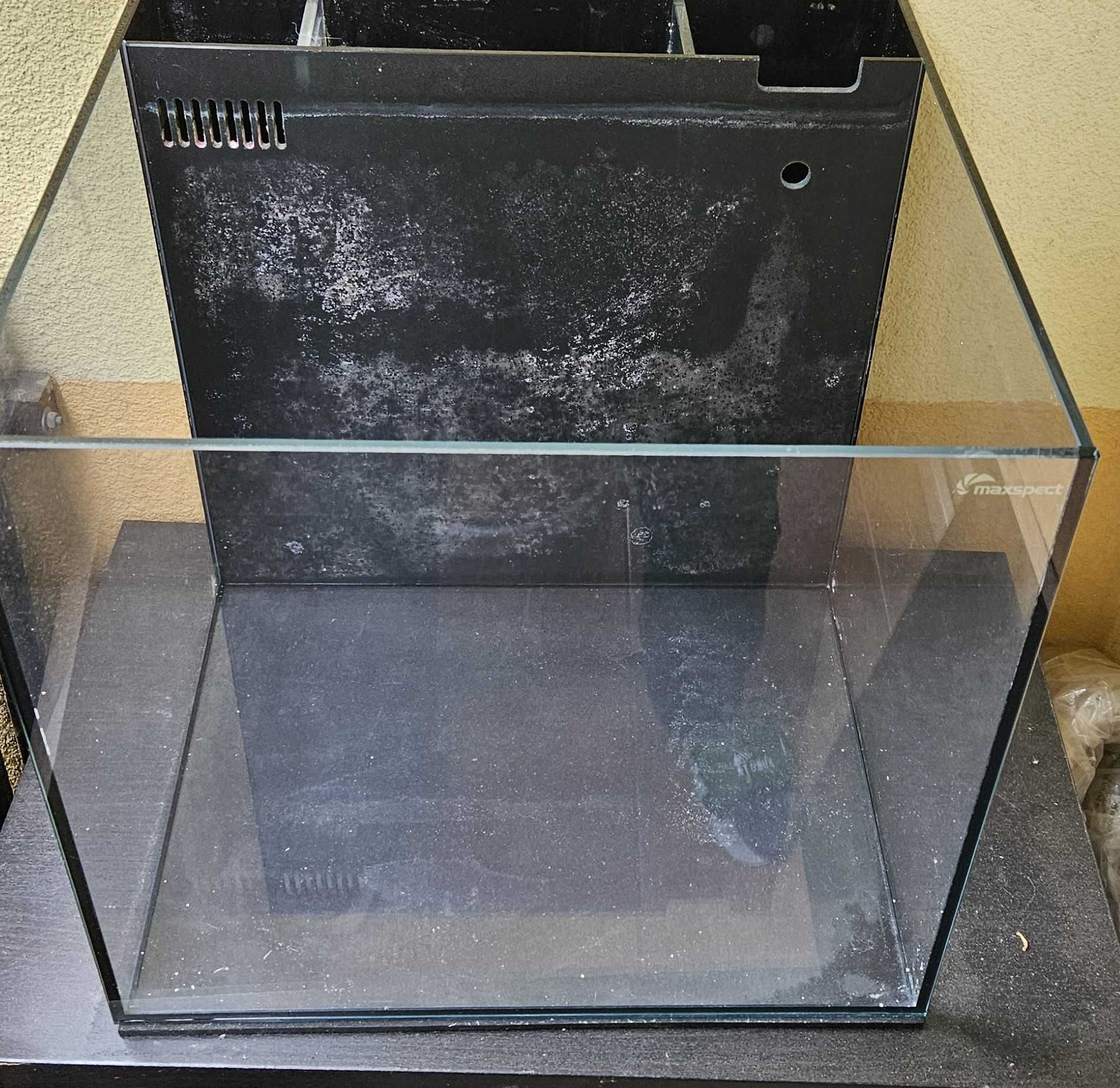 Akwarium morskie Maxspect Dice AIO Nano Cube 57L