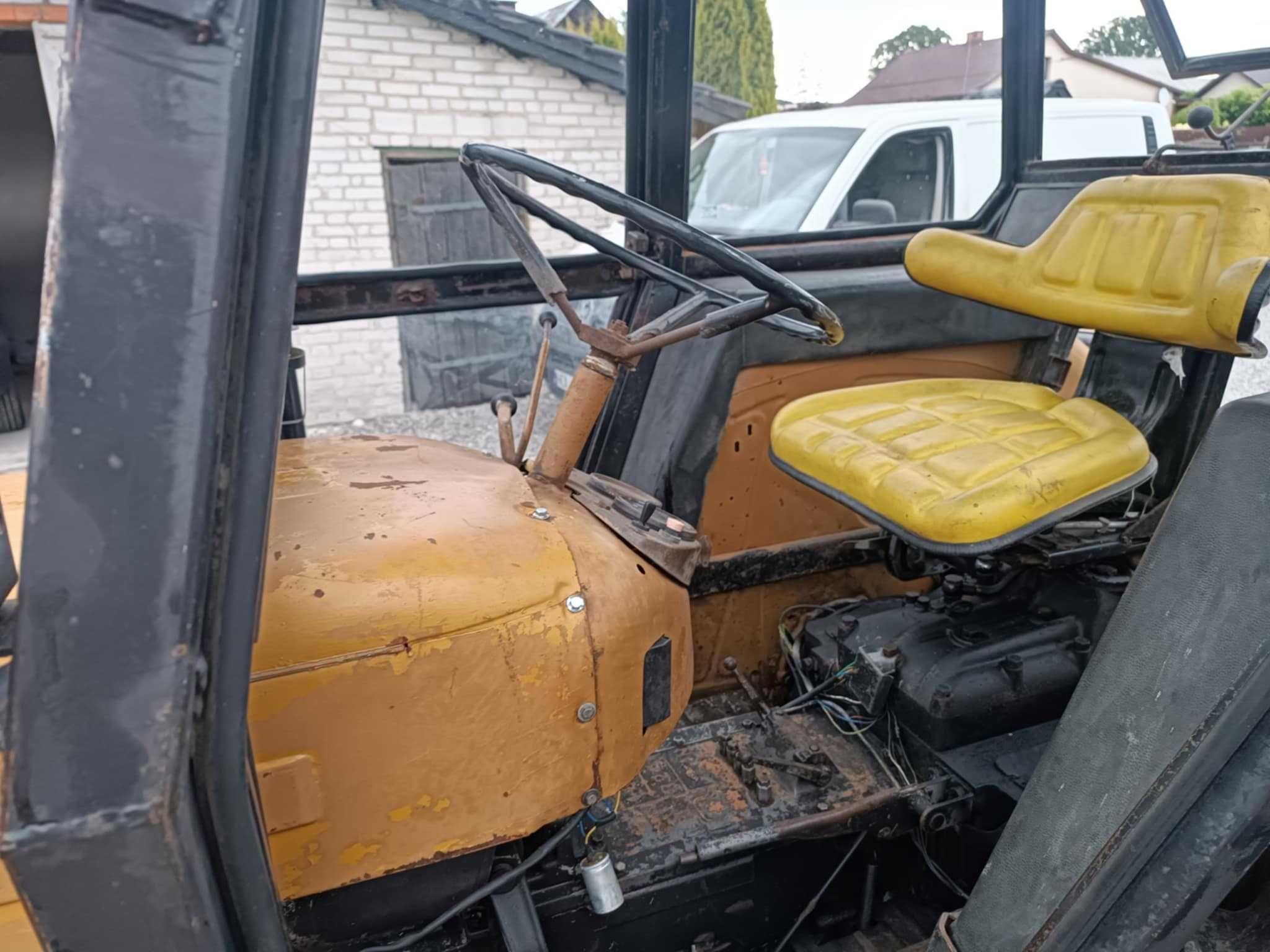 Ciągnik URSUS  c360