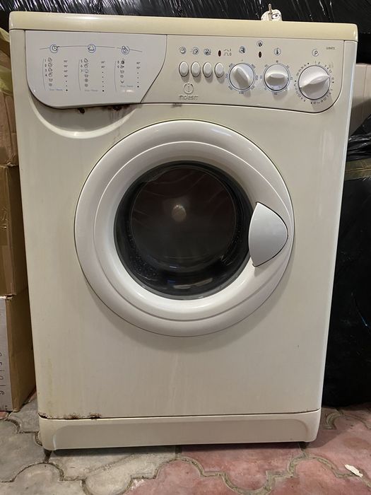 Пральна машинка Indesit