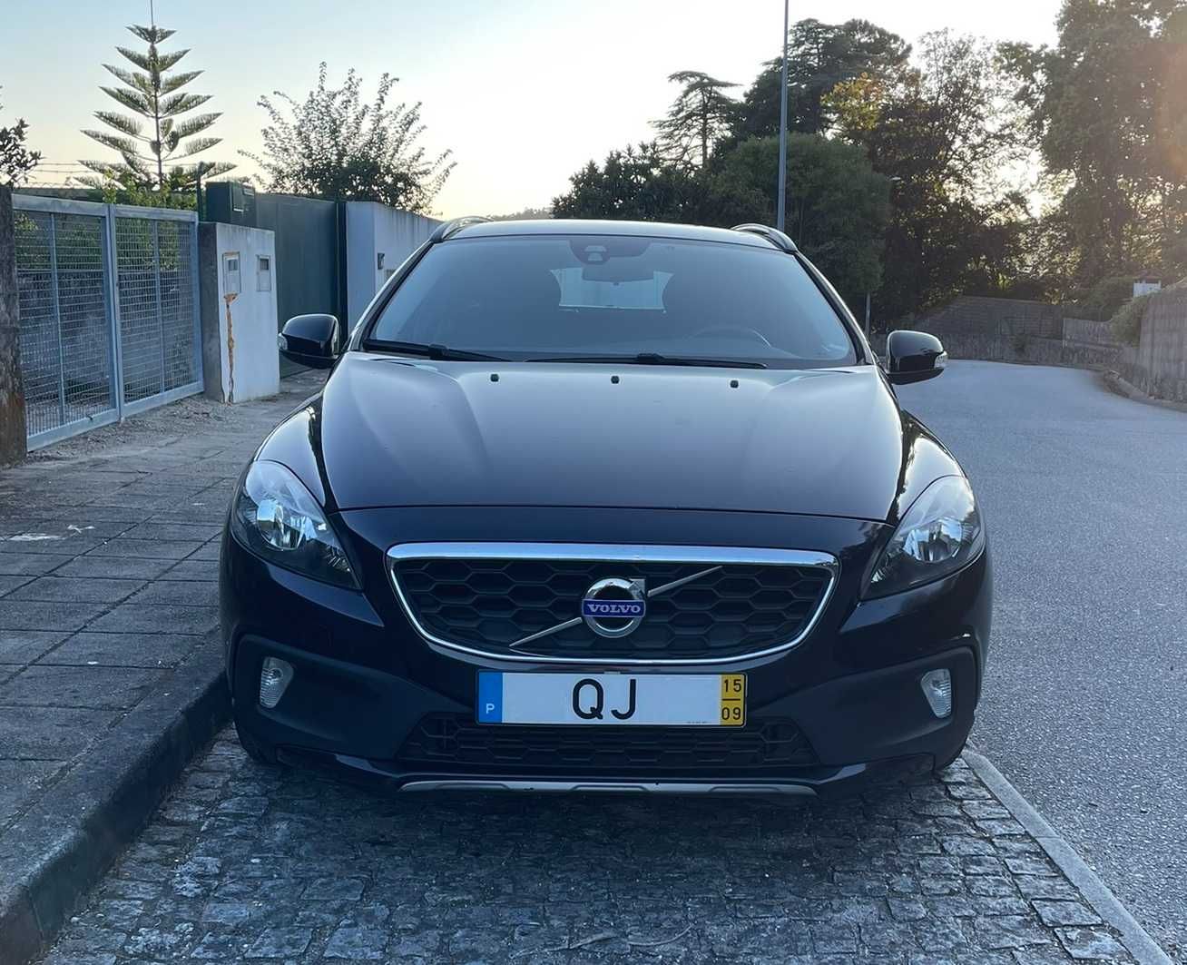 Volvo V40 Cross Country D2 Auto 111100km