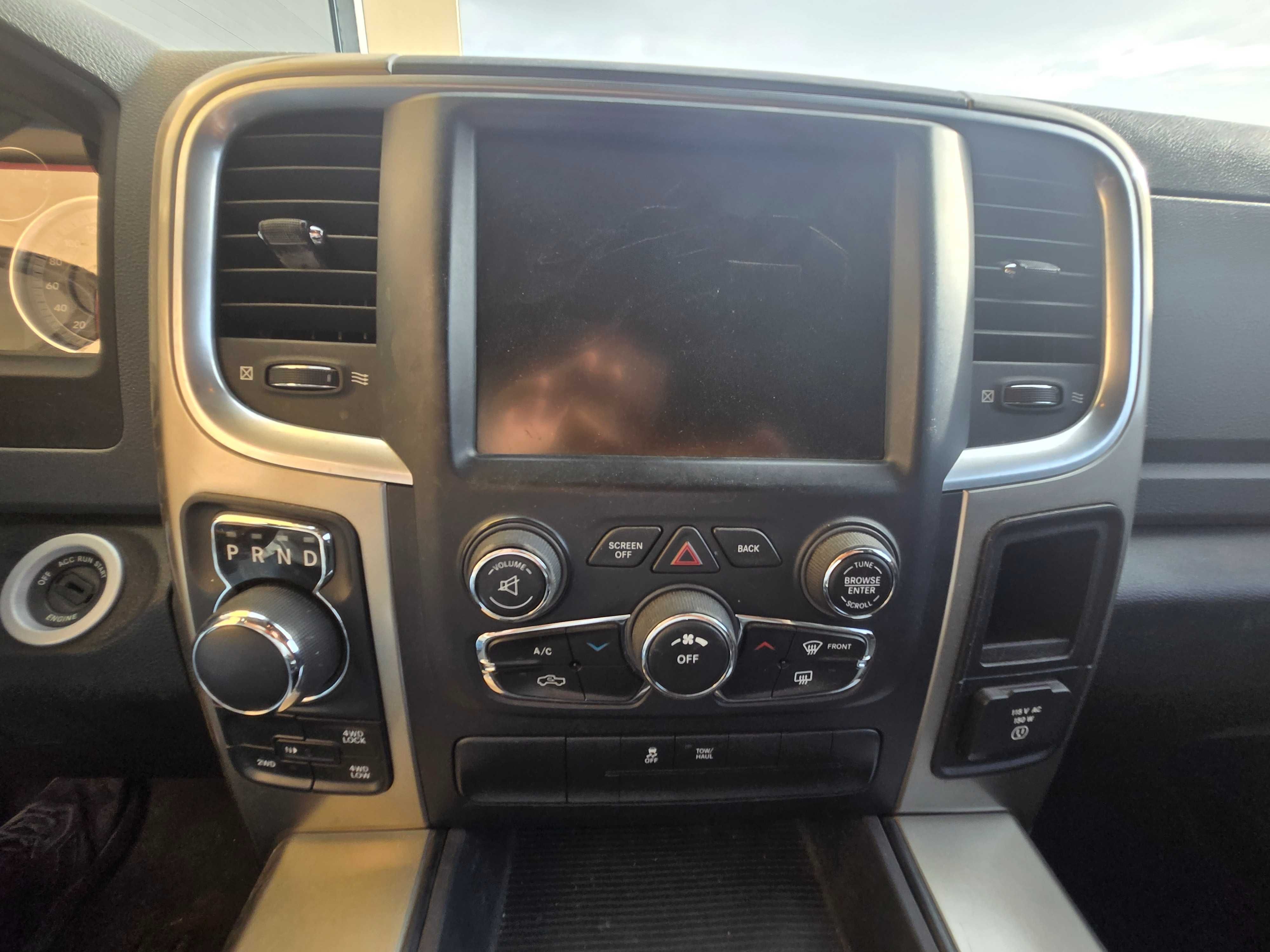 Dodge Ram 2013 SLT 4x4 V6 350hp