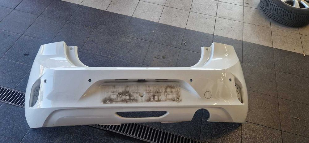 Zderzak tył Opel Corsa F z czujnikami parkowania stan  idealny