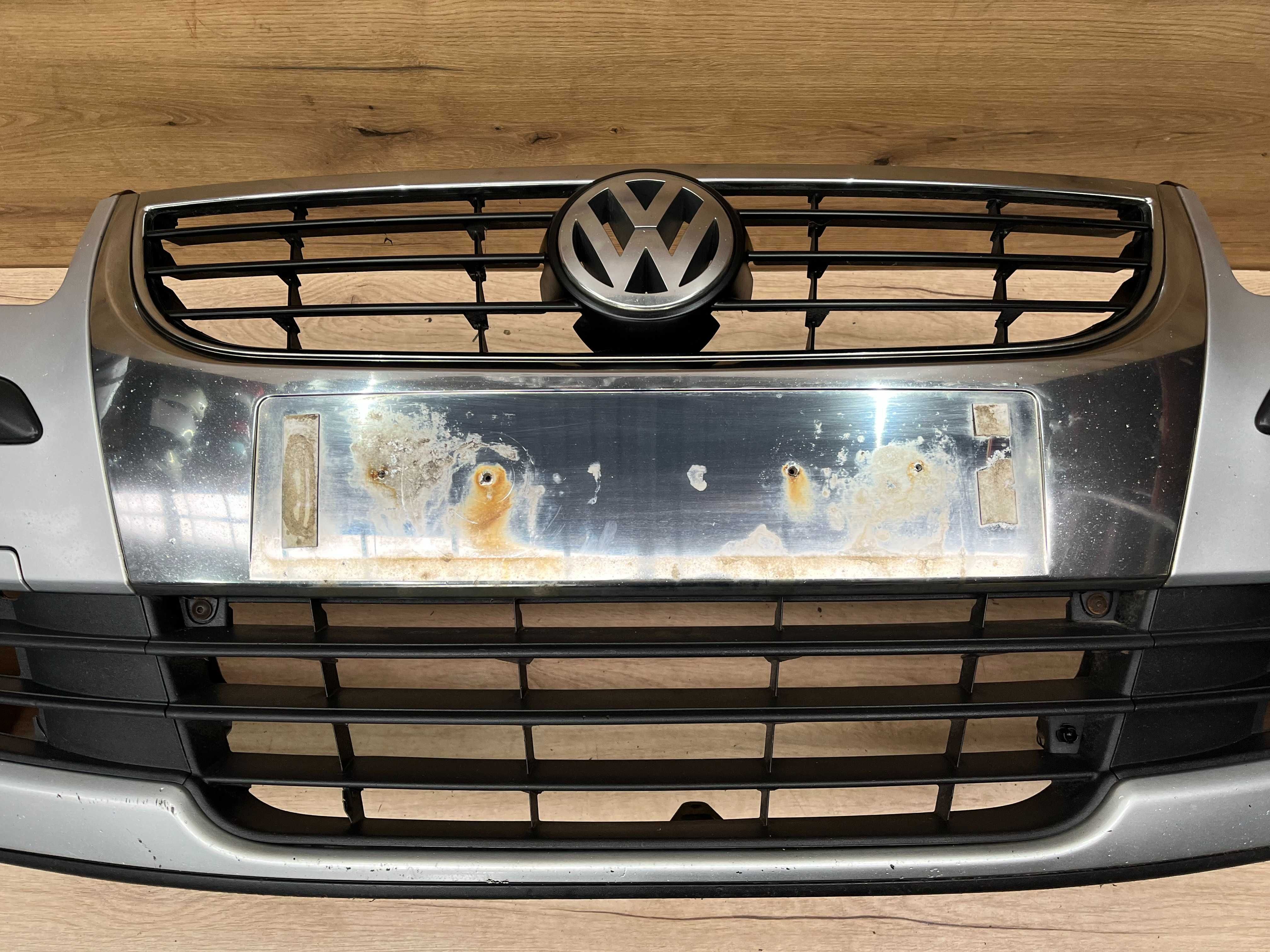 Zderzak przedni Volkswagen Touran Lift kolor la7w