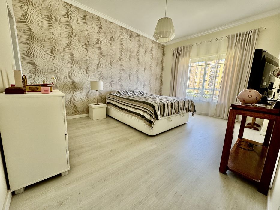 Arrendamento Apartamento T2 c/garagem SEIXAL