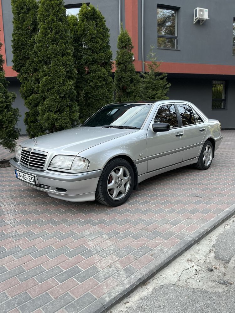 Mercedes W202  4.3