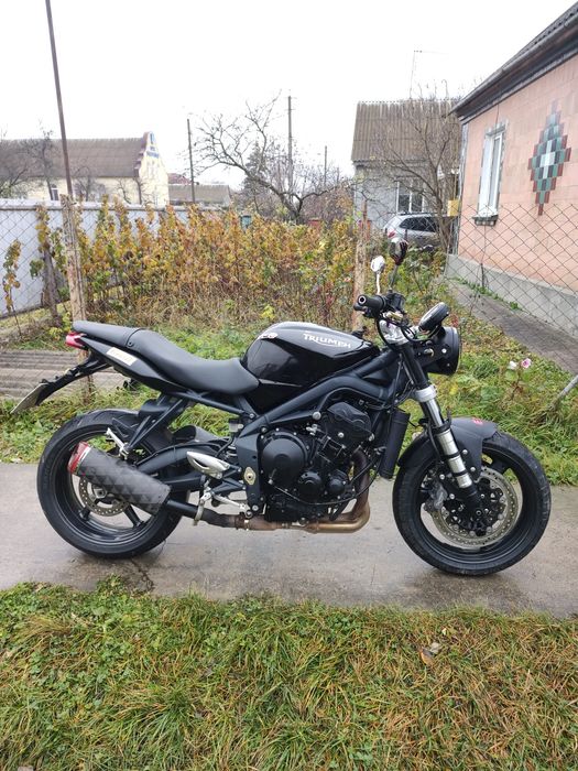 Triumph Street triple 675