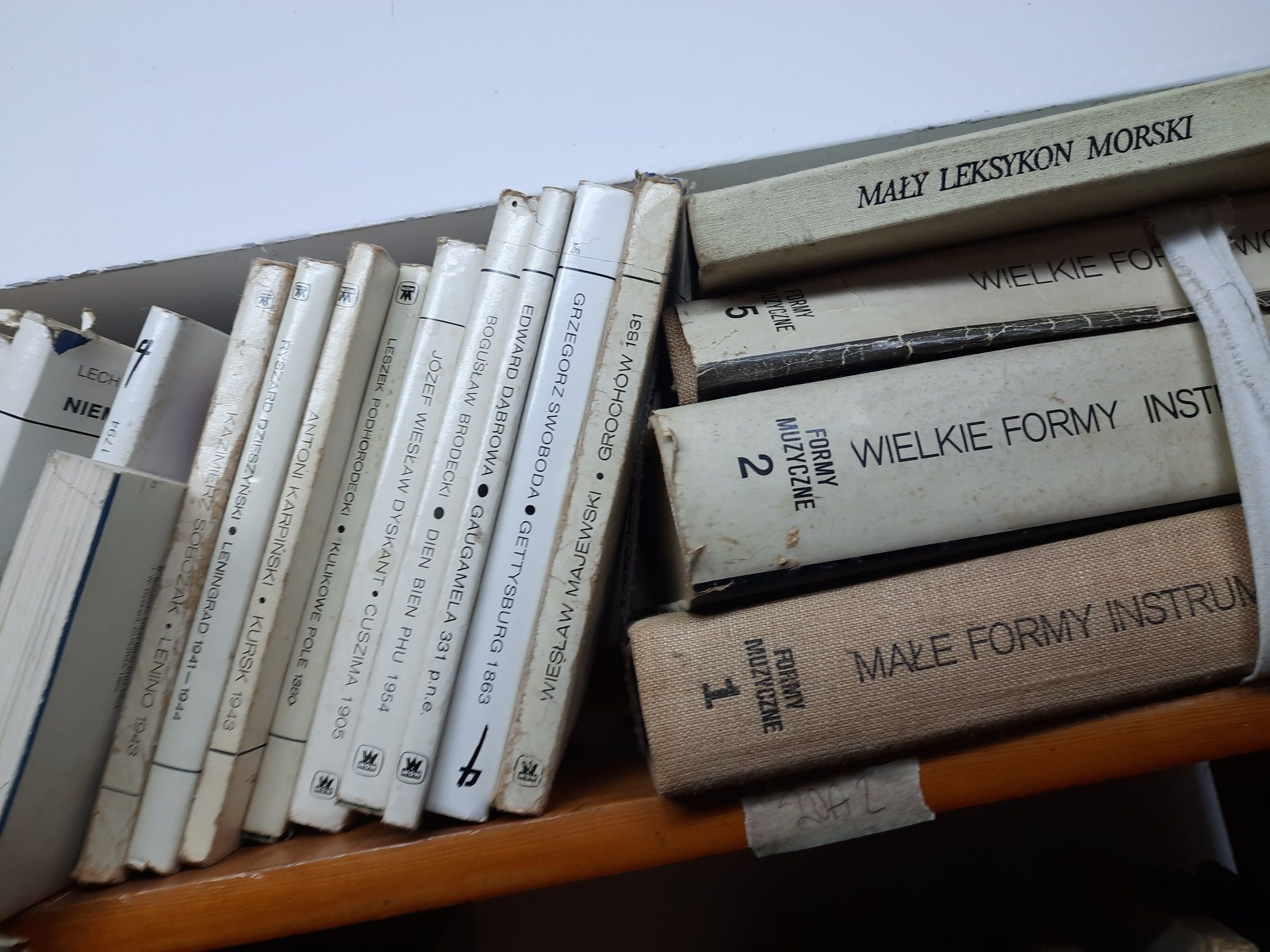 Biblioteka beletrystyczna muzyczna marynistyka księgozbiór