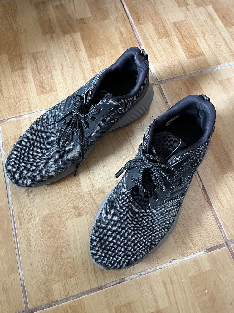 Buty ADIDAS Alphabounce RC M stan bardzo dobry