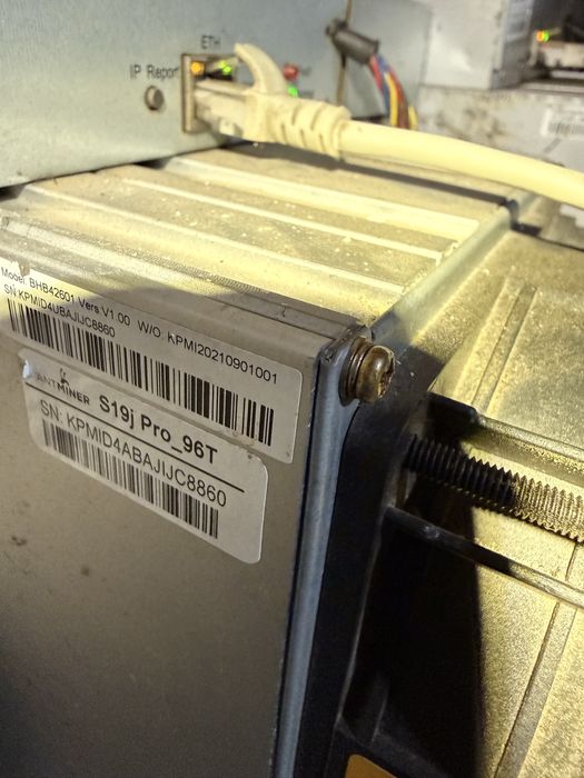 Bitmain Antminer S19jPro