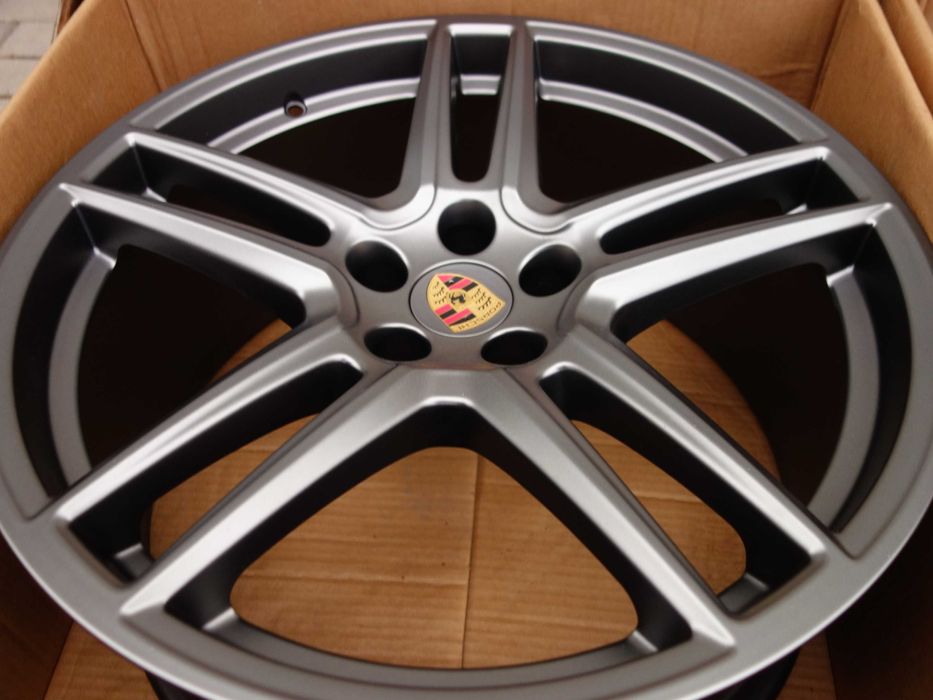 Felgi PORSCHE MACAN LIFT TURBO GTS 20'' NOWE Oryginał Czujniki Ciśnien