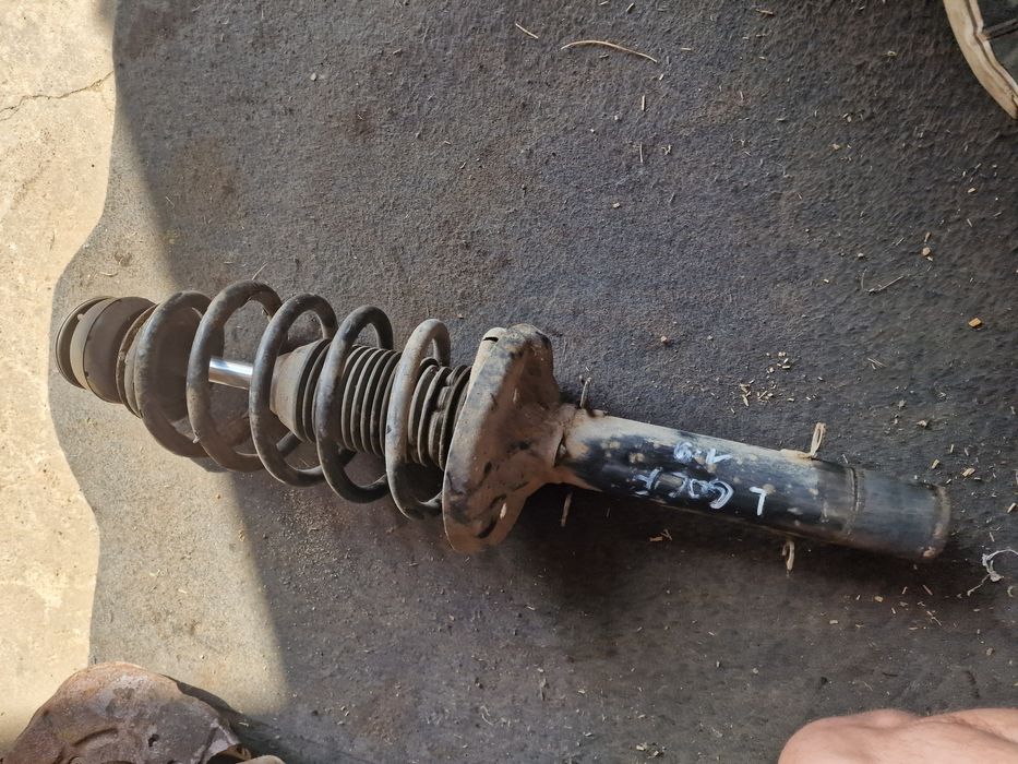 Amortyzator przód volkswagen Golf 4 audi a3 skoda lewy