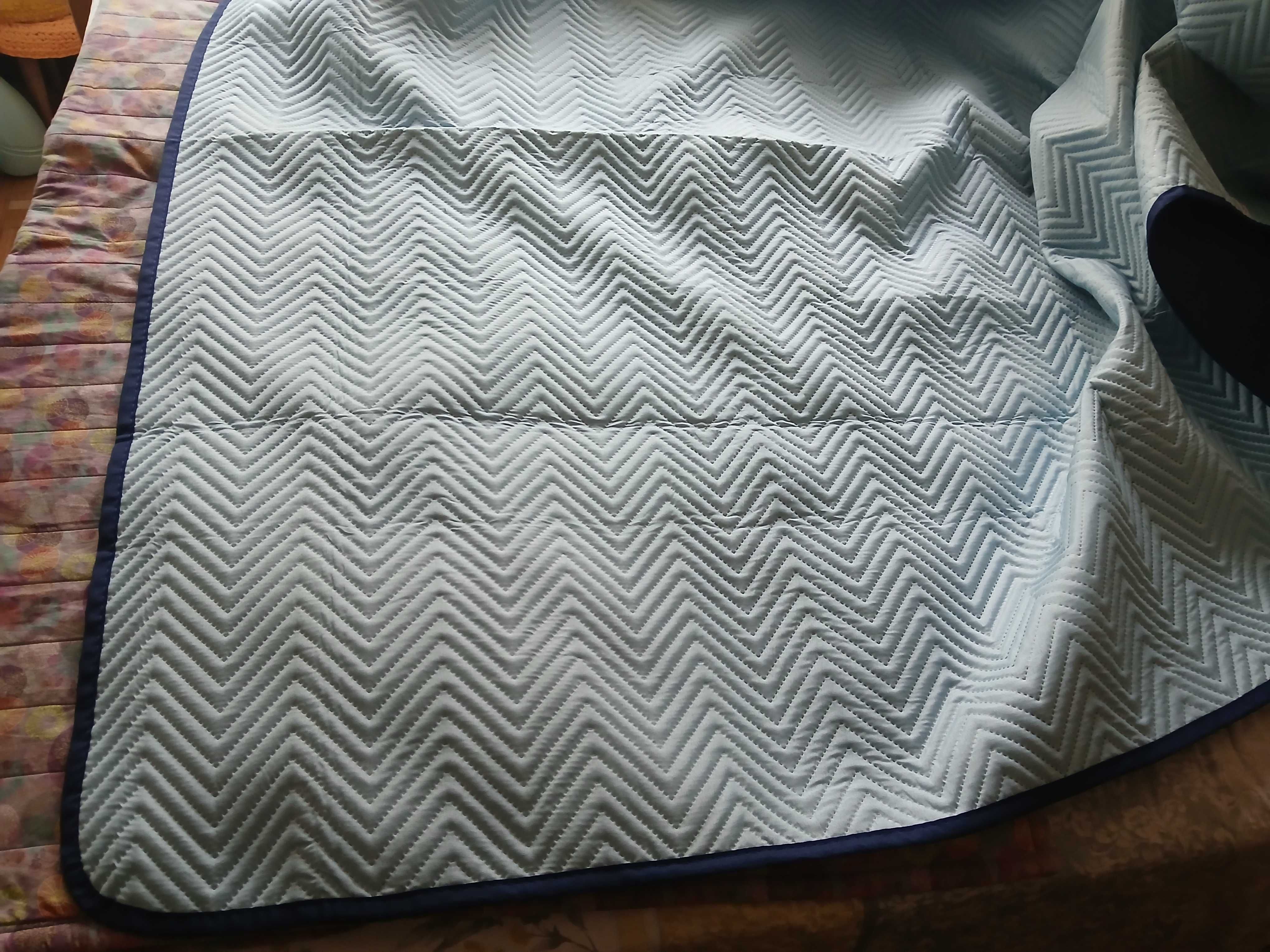 Coberta poliester para cama de casal dupla face (2m por 2,5m) nova