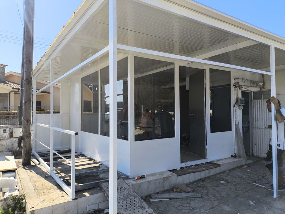 Serviços de vidraçaria