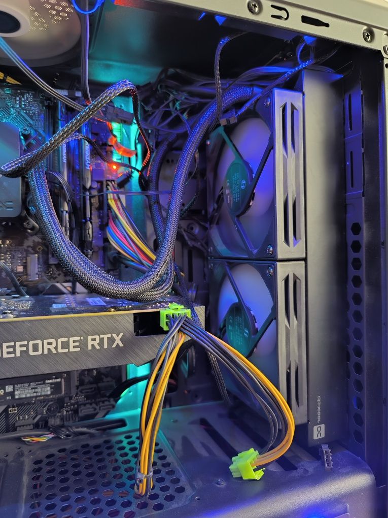 PC Gaming- RTX 2060 turbo, i7 8700, water cooling