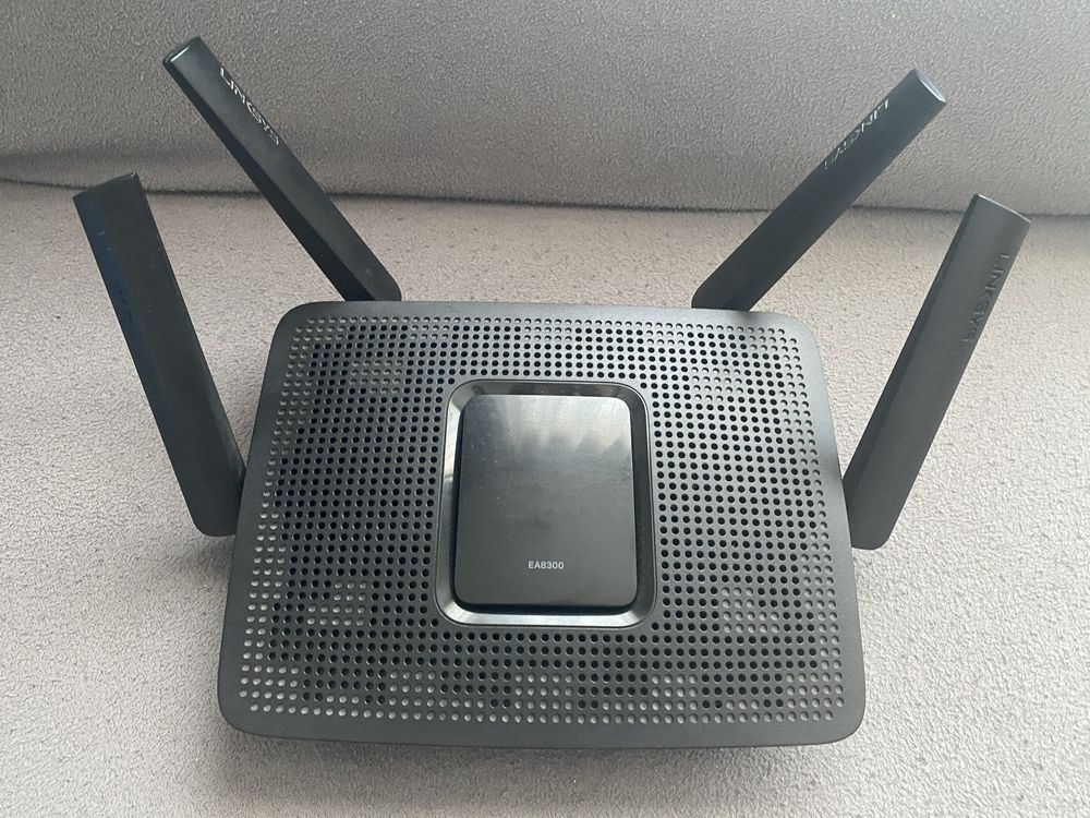 Router Linksys EA8300