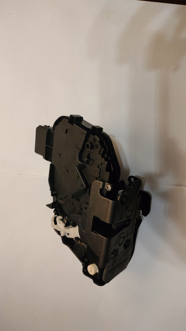 Sprzedam zamek do Volvo S80