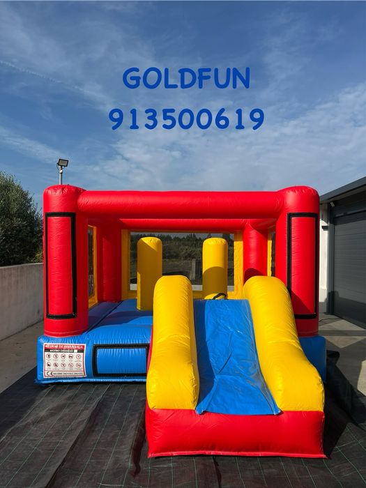 Aluga-se insuflável colorido