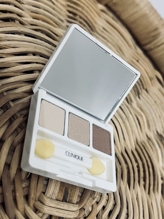 Markowe nowe cienie do powiek Clinique z Douglas