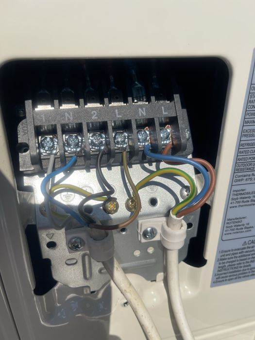 Złota rączka. Elektryk, monter, instalator. Zapraszam do kontaktu.