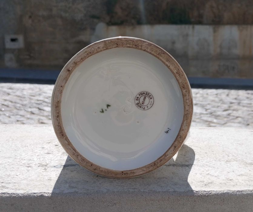 Antiga caneca grande Vista Alegre 1881 a 1921