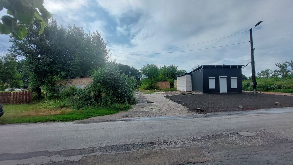 Гараж з підвалом (приватизована земельна ділянка)