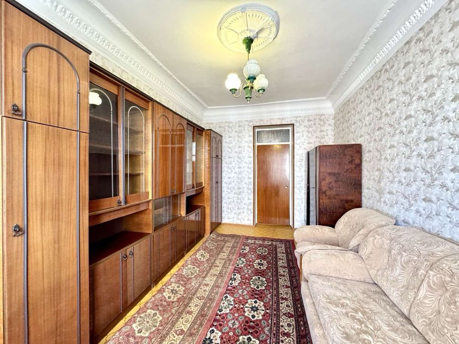 Здаю в оренду 3к квартиру в самому центрі міста. ц1