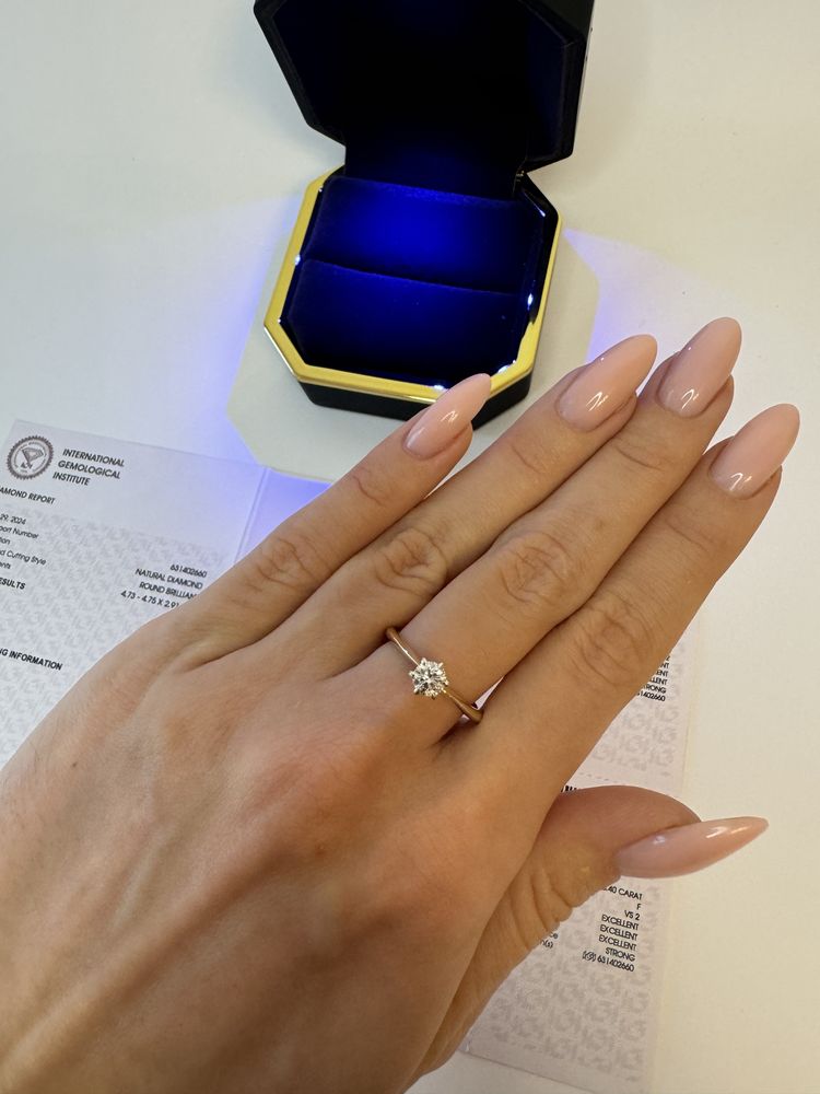 Pierścionek z naturalnym diamentem/brylantem 0,4 ct VS2 F, IGI, 3xEx