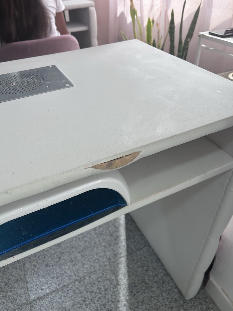 Mesa para manicure