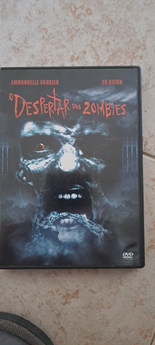 O Despertar dos Zombies - DVD