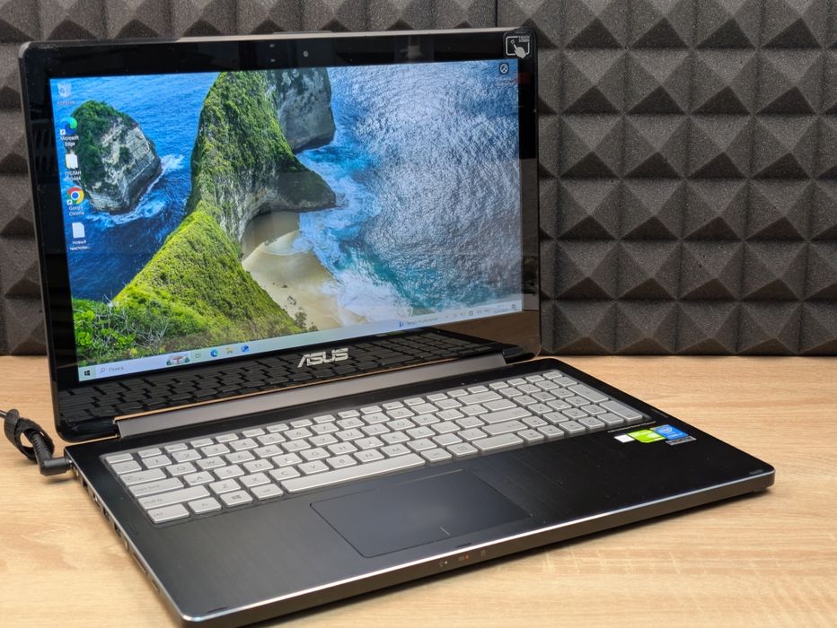 Ноутбук Asus i7 5500u GT 840M 8/512ssd 15.6 Full hd touch